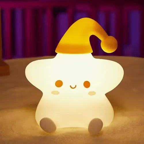 Lampe veilleuse étoile LED allumée dans un berceau, lumière apaisante 7 couleurs pour bébé